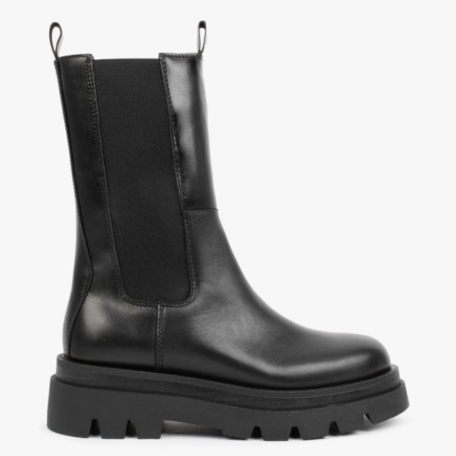 ALPE Okra Black Leather Tractor Sole Calf Boots Size: 35