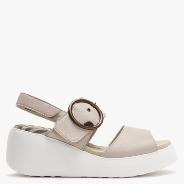 FLY LONDON Digo Cloud Leather Big Buckle Wedge Sandals Size: 41