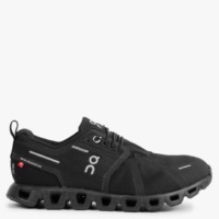 ON RUNNING Cloud 5 Waterproof All Black Trainers Size: 8