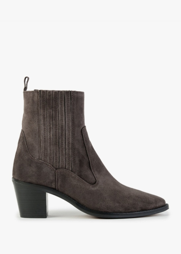 ALPE Anjou Brown Suede Chelsea Boots Size: 41