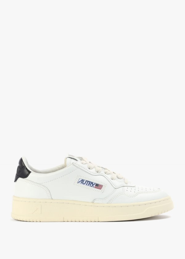 AUTRY Medalist Low White & Black Leather Trainers Colour: Bke