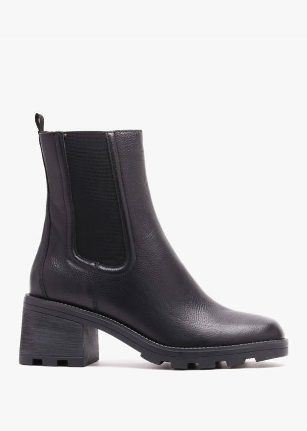 CAPRICE Black Leather Block Heel Chelsea Boots Colour: Black Leather