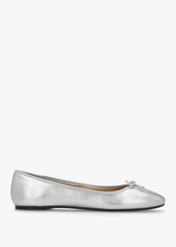 COACH Abigail Silver Metallic Leather Ballet Pumps Size: 8