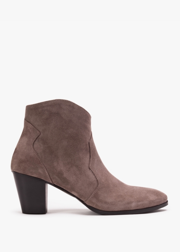 DANIEL Barara Taupe Suede Western Ankle Boots Size: 35