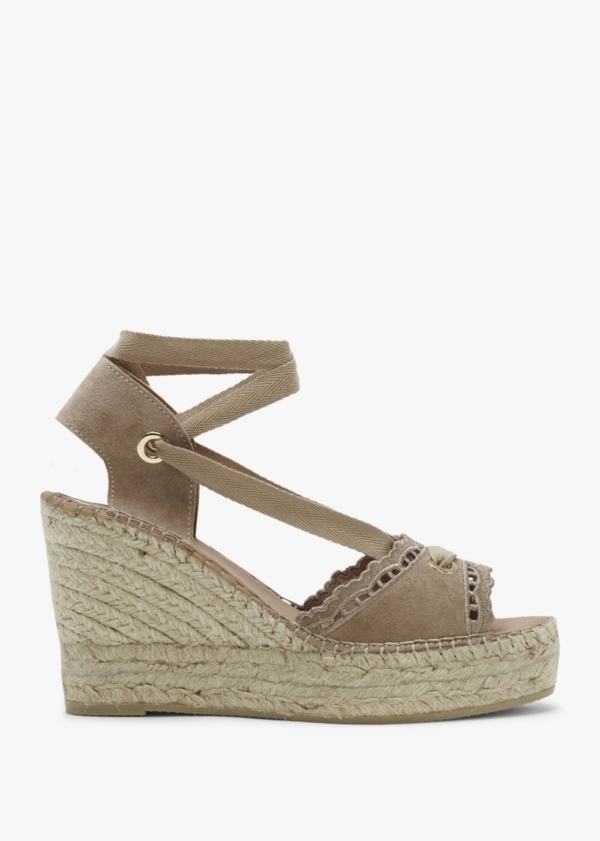 DANIEL Ilazer Beige Suede Laser Cut Edge Ankle Tie Wedge Espadrilles C