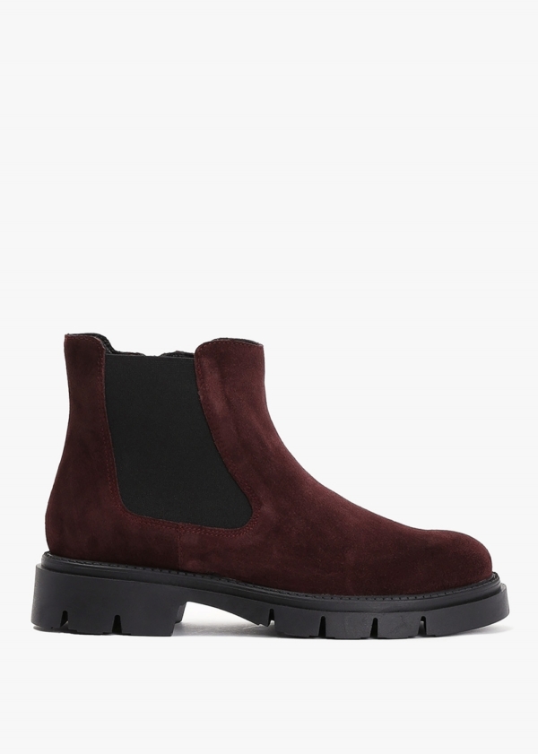 DANIEL Leah Burgundy Suede Chelsea Boots Size: 40