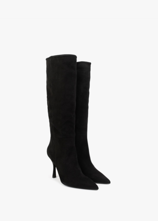 Colour: Black Suede