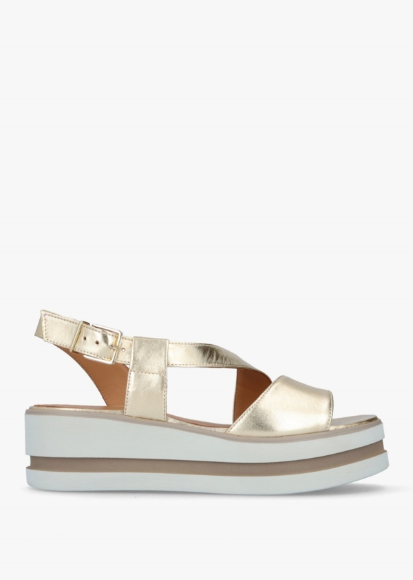 DANIEL Suckle Gold Leather Flatform Sandals Size: 39