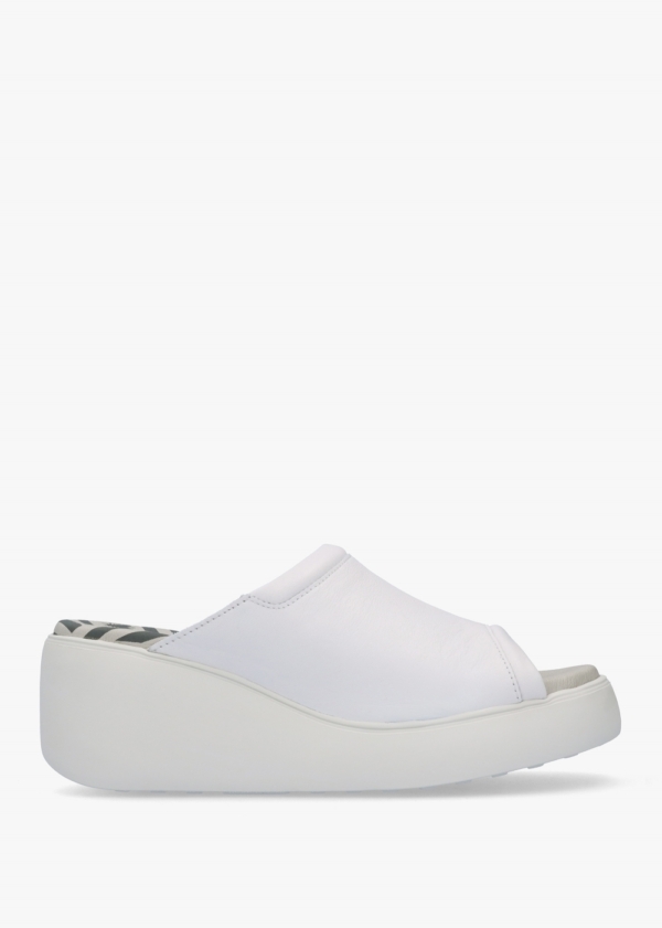 FLY LONDON Doli White Leather Wedge Mules Size: 41