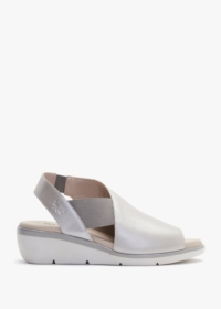 FLY LONDON Nily Silver Leather Low Wedge Sandals Size: 37, Colour: Sil