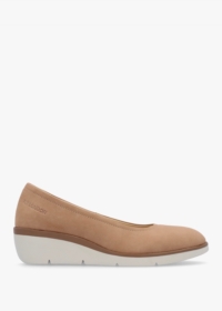 FLY LONDON Numa Taupe Leather Low Wedge Pumps Size: 41, Colour: Taupe