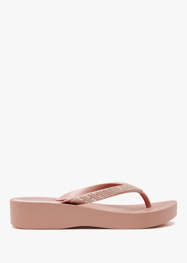 IPANEMA Mesh Links Blush Wedge Flip Flops Colour: Pke