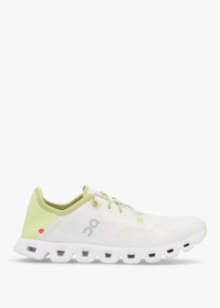 ON RUNNING Cloud 5 Coast Ivory Acacia Trainers Size: 8, Colour: Yellow