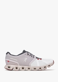 ON RUNNING Cloud 5 Pearl Frost Trainers Size: 7, Colour: Pink Fabric