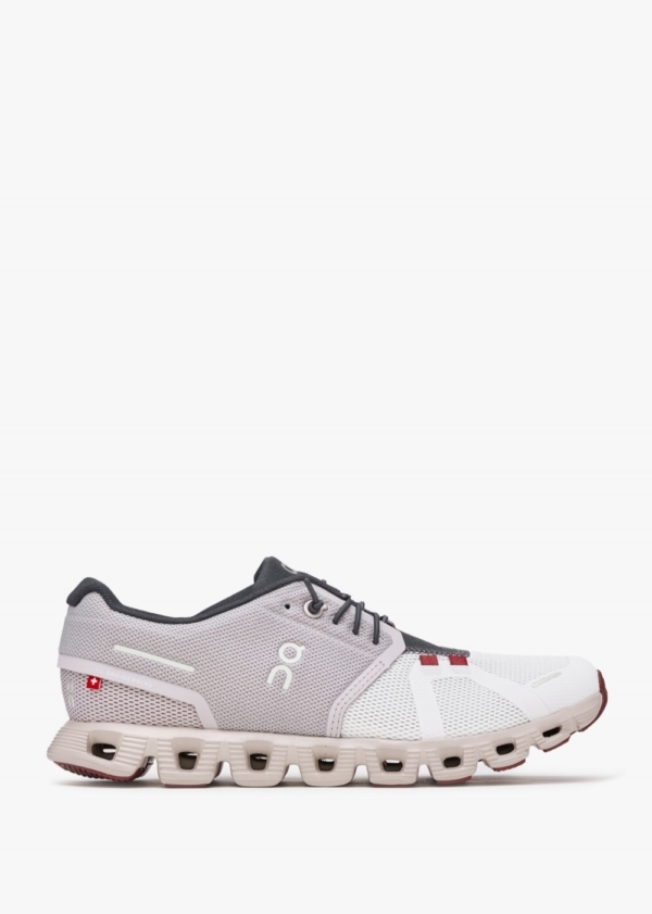 ON RUNNING Cloud 5 Pearl Frost Trainers Size: 3