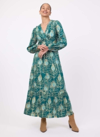 Joanie Clothing Bryce Peacock Print V-Neck Midaxi Dress –  UK 26 (Blue)