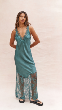 Charli SOLANGE SLIP DRESS – EMERALD