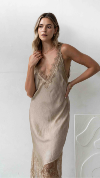 Charli SOLANGE SLIP DRESS – SAND