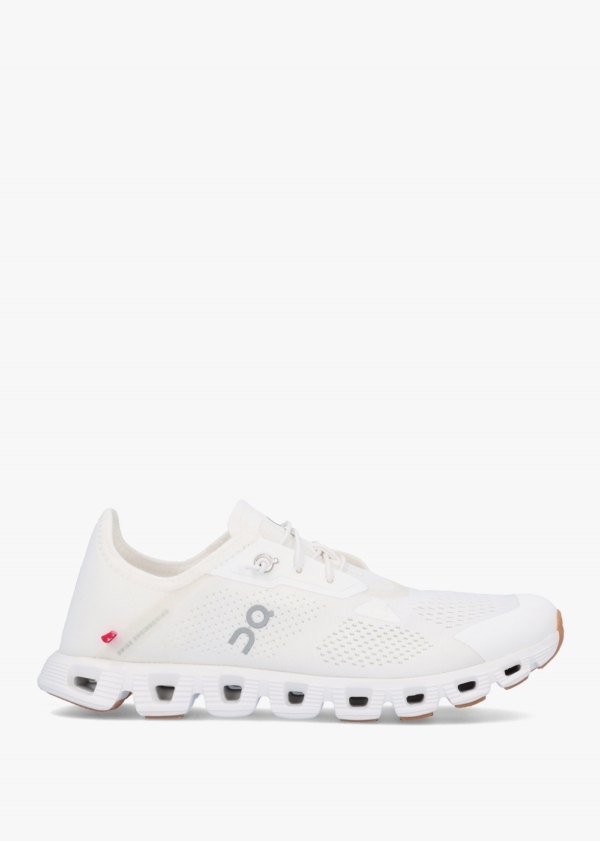 ON RUNNING Cloud 5 Coast Undyed-White White Trainers Size: 7