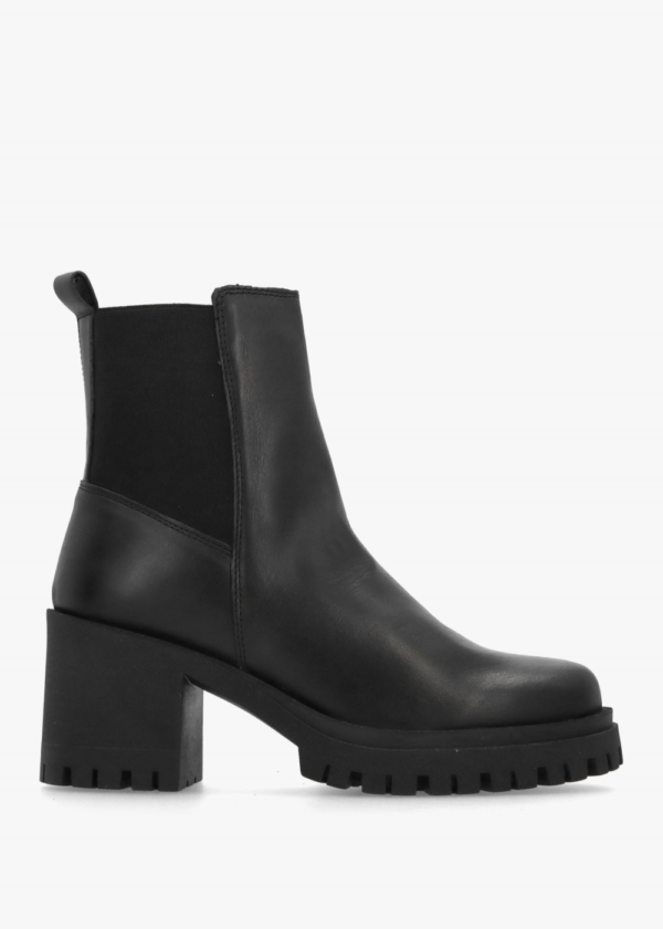 DANIEL Luxor Black Leather Block Heel Chelsea Boots Colour: Black Leat